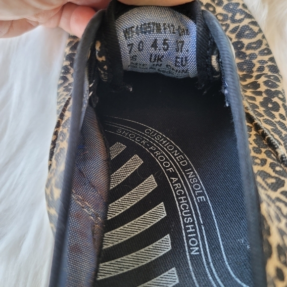 Keds Womens Leopard Print Charter Taupe Slip on Flats without Laces Size 7 - Picture 7 of 11